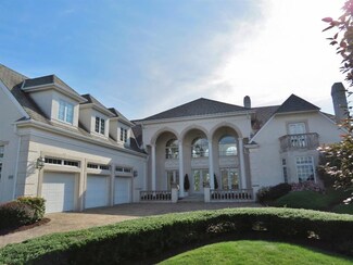1065 Saint Mellion Dr, Presto, PA 15142