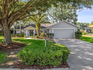 5326 Grove Manor, Lady Lake, FL 32159