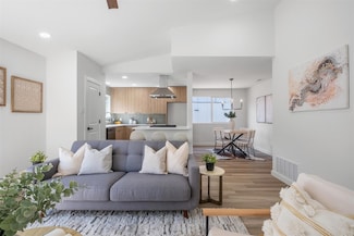 6201 Waycross Dr, Austin, TX 78745