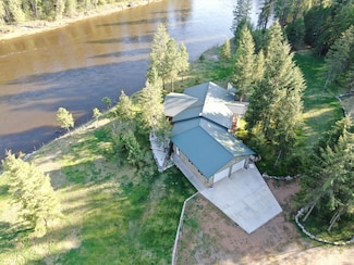 28 First Thought Loop, Laurier, WA 99146