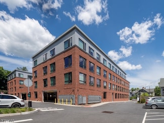 173 Morris St Unit 320, Morristown, NJ 07960