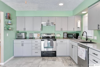 2305 Warren St, Bellevue, NE 68005