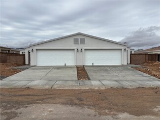 915 E Berk Ave, Kingman, AZ 86409