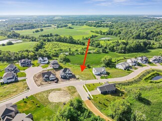 9205 Maas Dr, Minnetrista, MN 55375