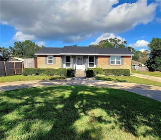 8009 Karen St, Metairie, LA 70003