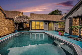 1727 Plumbwood Way, Houston, TX 77058