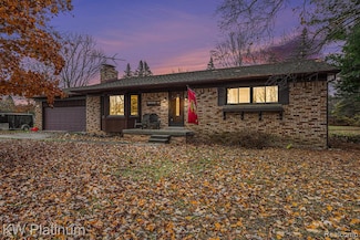 9757 Rynn Rd, Kenockee, MI 48006