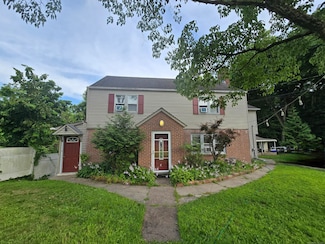 85R Olmsted St, East Hartford, CT 06108