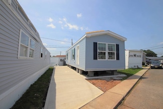 1501 Roosevelt Ave Unit C-3, Carteret, NJ 07008