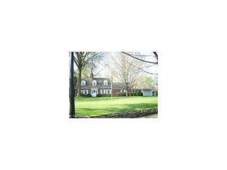 3162 Highland Dr, Silver Lake, OH 44224