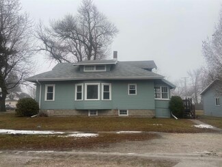 408 2nd Ave W, Swea City, IA 50590