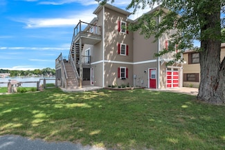 67592 95th Ave, Dowagiac, MI 49047