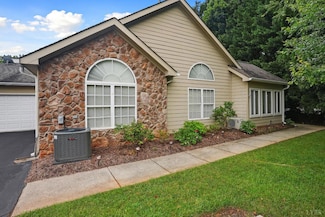 158 Salisbury Cir, Lynchburg, VA 24502