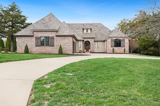 5351 S Whitehaven Ct, Springfield, MO 65809