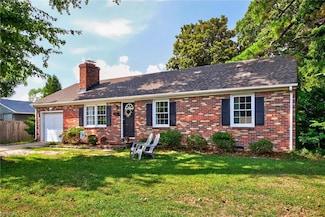 178 Colony Rd, Newport News, VA 23602