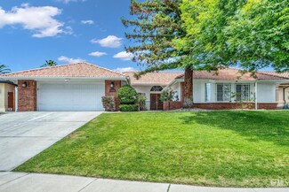 4804 Zinfandel Ln, Bakersfield, CA 93306