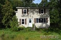 2718 Hartland Rd, Gasport, NY 14067