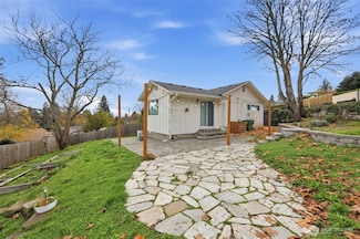 2917 E 14th Ct, Vancouver, WA 98661