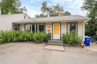 5811 N Park Ave, Kansas City, MO 64118