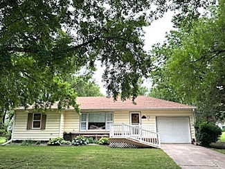 1204 Maple St, Tyndall, SD 57066