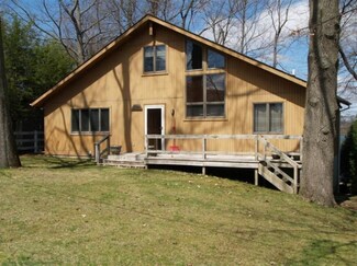 17870 Arnwine Dr, Vandalia, MI 49095