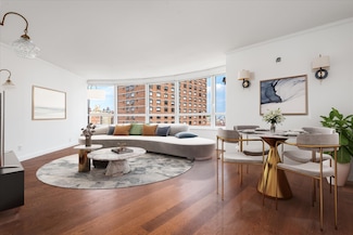 200 E 94th St Unit 1915, New York, NY 10128