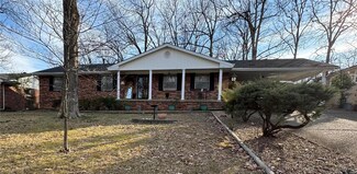 1704 Sylvan Dr, Poplar Bluff, MO 63901