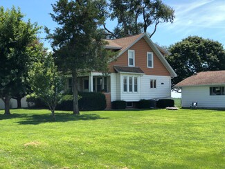 1587 E 7th Rd, Lostant, IL 61334