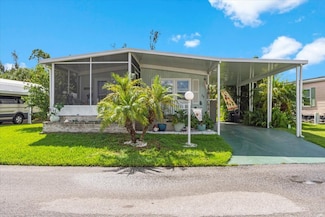 701 Aqui Esta Dr Unit 17, Punta Gorda, FL 33950