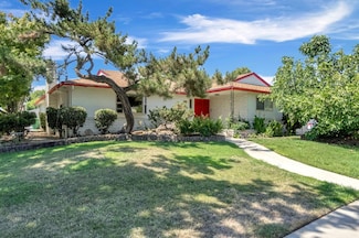 411 W Vartikian Ave, Fresno, CA 93704