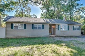 162 Whalepond Rd, Oakhurst, NJ 07755