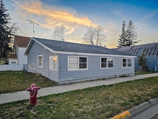 500 Fergus Ave, Henning, MN 56551