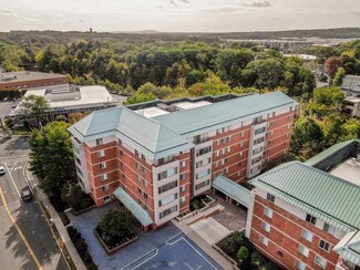 183 Oak St Unit 302, Newton Upper Falls, MA 02464