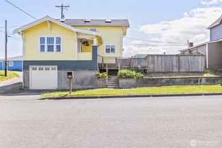 109 N Vine St, Port Angeles, WA 98362