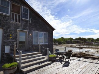 4 Ships Ln, Southwest Harbor, ME 04679