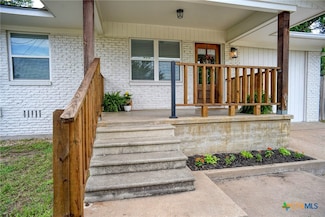 416 S Welhausen Ave, Shiner, TX 77984
