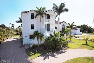 16770 Jacaranda Dr, Fort Myers, FL 33908