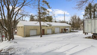 3514 Union Deposit Rd, Harrisburg, PA 17109