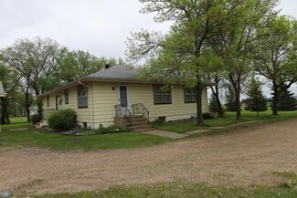 100 Prairie Ave, Foxhome, MN 56543