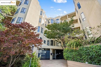 330 Park View Terrace Unit 104, Oakland, CA 94610