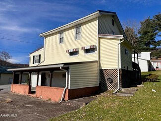 636 Lear Rd, Altoona, PA 16601