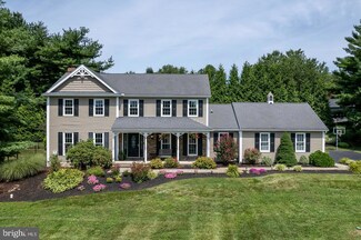 214 Whitestone Dr, Kennett Square, PA 19348