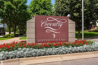 402 Coventry Ln, Edina, MN 55435