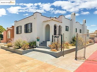 2775 E 21st St, Oakland, CA 94601