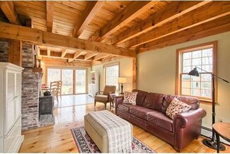 1086 Main St, Dunstable, MA 01827