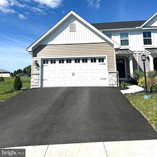 67 Long Bend Dr Unit 1, Carlisle, PA 17015