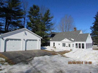 5 Hasson St, Farmingdale, ME 04344