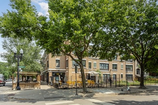4555 N Malden St Unit 311, Chicago, IL 60640