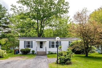 67 Gooseberry Cir, Rochester, NH 03867