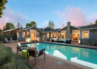 1885 White Oak Dr, Menlo Park, CA 94025